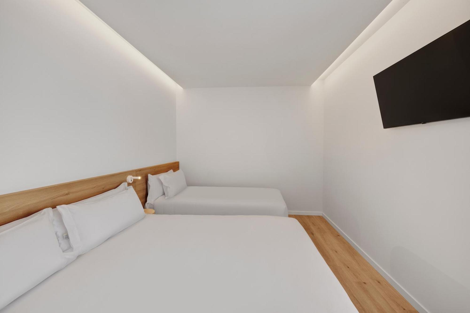 B&B Hotel 비아나도카스텔로 외부 사진