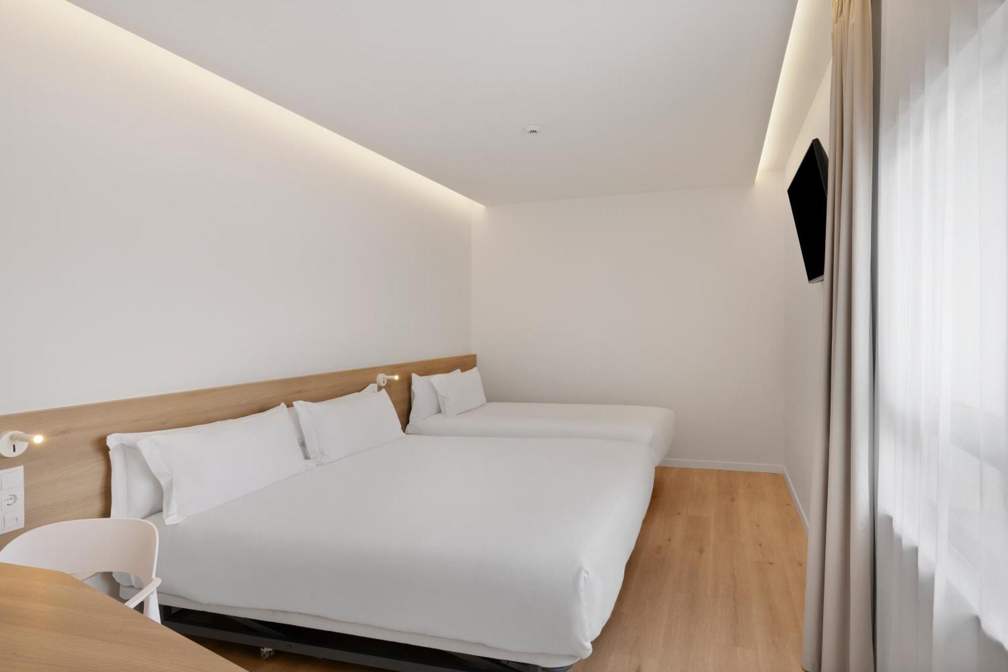 B&B Hotel 비아나도카스텔로 외부 사진