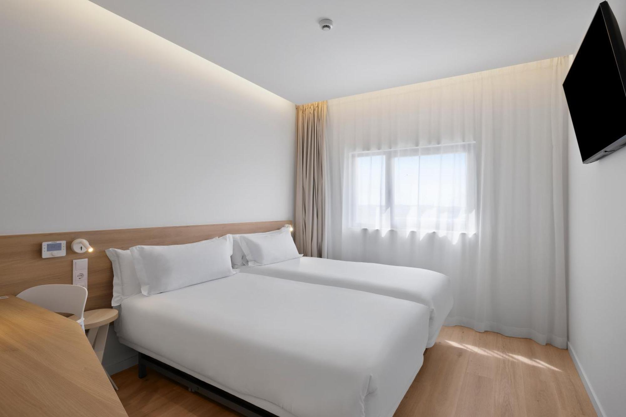 B&B Hotel 비아나도카스텔로 외부 사진